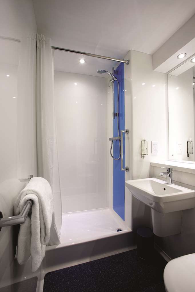 Travelodge Bromsgrove Marlbrook Phòng bức ảnh