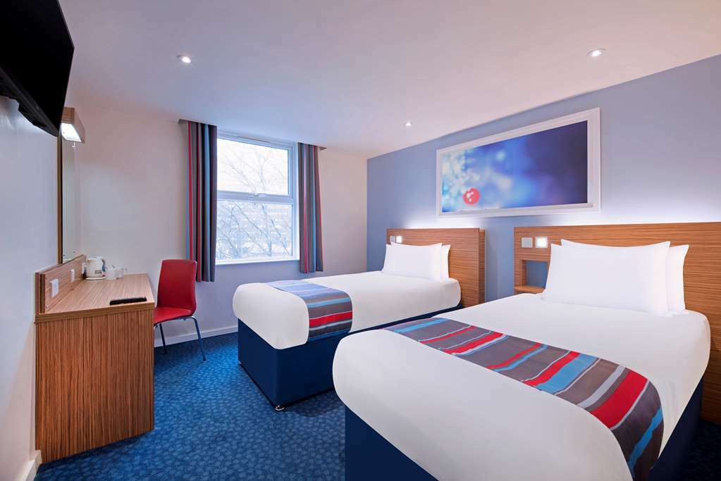 Travelodge Bromsgrove Marlbrook Phòng bức ảnh